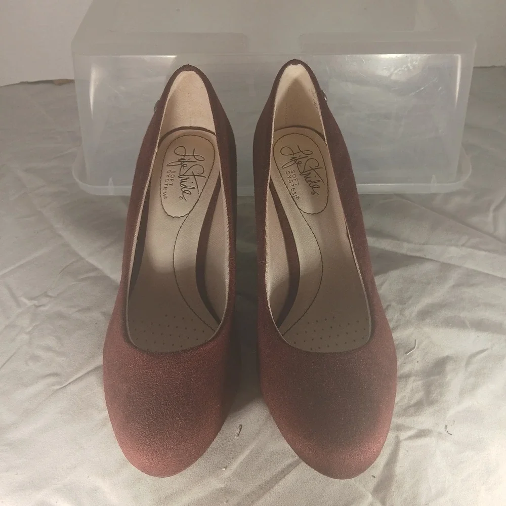 LifeStride Parigi‎ Burgundy Faux Suede Round Toe Kitten Heel Pumps Womens 6M